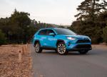 Toyota RAV4 XLE AWD 2018 года (NA)